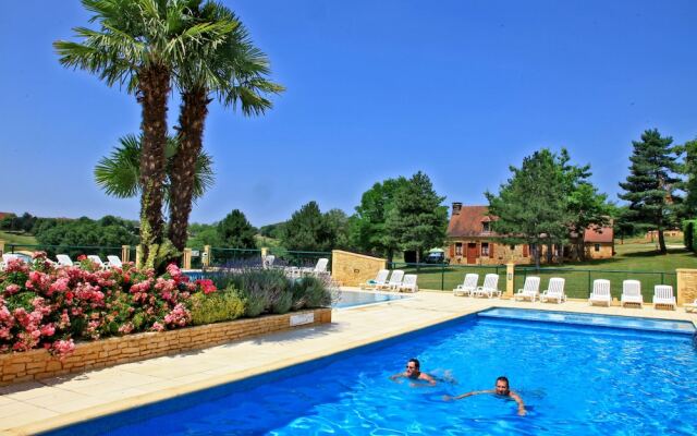 Combas Village De Gites