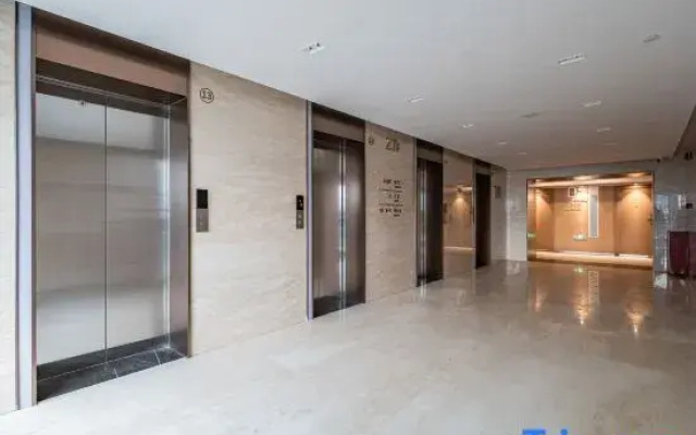 Yunxi Suite Hotel (Chunxi Road Tianfu Square)