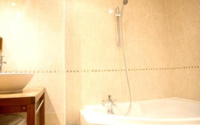 Apartment Rue Amelot