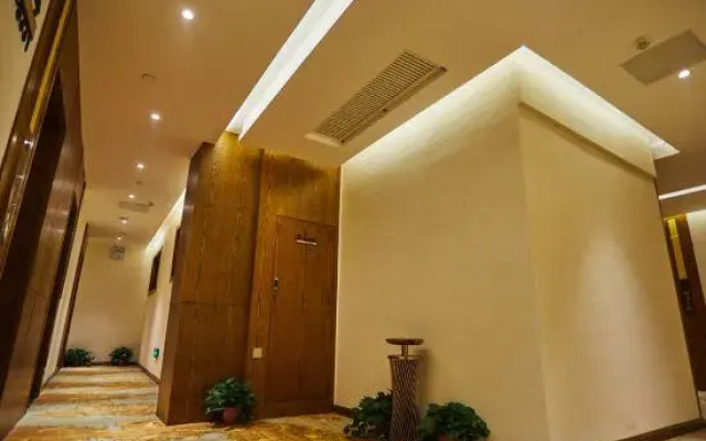 Fuyang aikewei Hotel