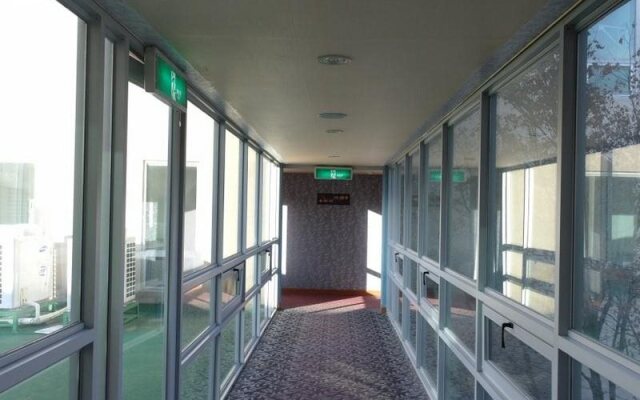Mt. Palgong Spa Tourist Hotel