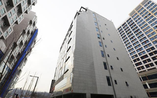 Yaja Hotel Wirye