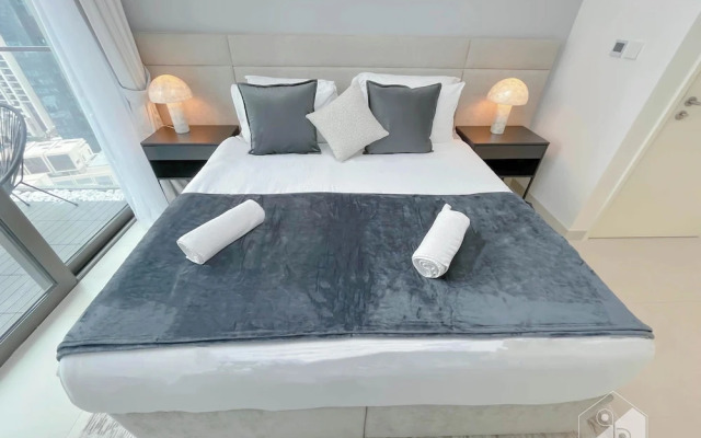 Burj Crown Luxury 3bedroom Balcony & View