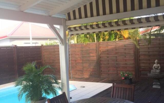 Villa de charme avec piscine residence securisee