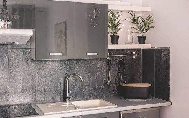 Prado - Styl i Wygoda w Centrum Gda ska z Gara em