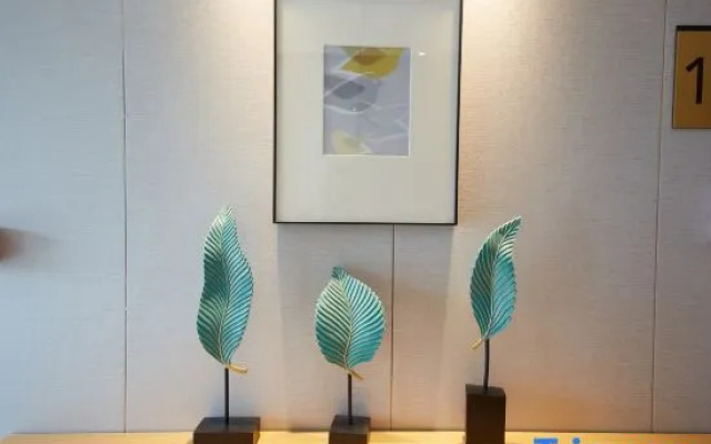 Homeinn Selected Hotel (Chengdu East Railway Station Huaishudian Subway Station)