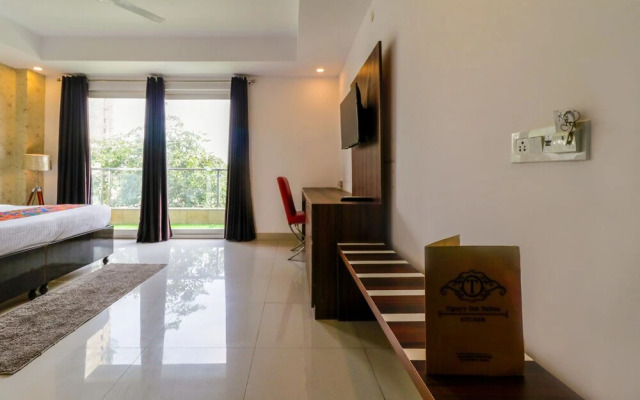 Tipsyy Inn Suites 007