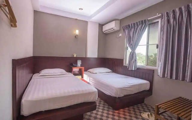Green Paradise Hotel