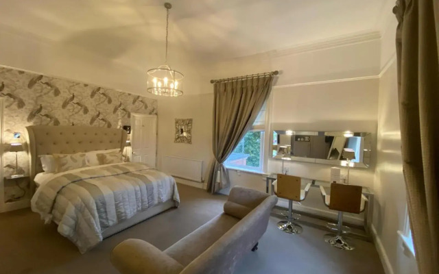 The Alexandra Court Hotel