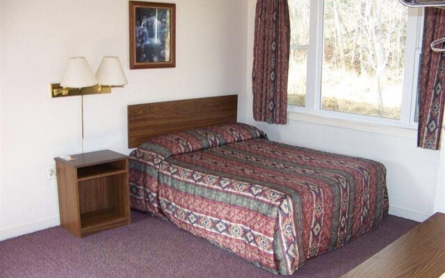 Dolan's Motel