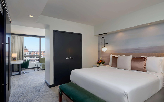 Hotel 1000, LXR Hotels & Resorts