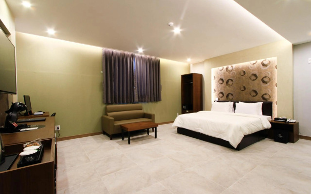 The King Hotel