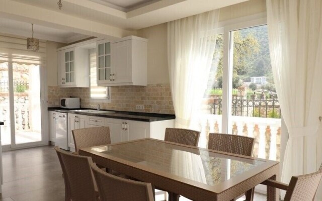 Villa BEY2 by JoyLettings