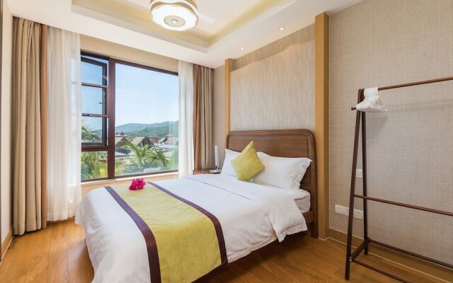Yalong Bay LanSeJiaRi Villa Aprtment