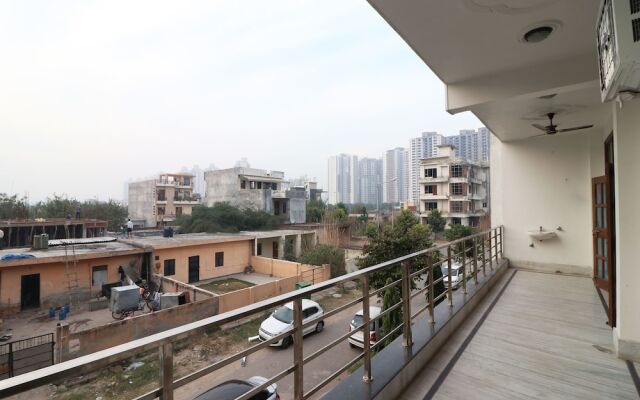 OYO 10669 Hotel Comfort Stay Inn