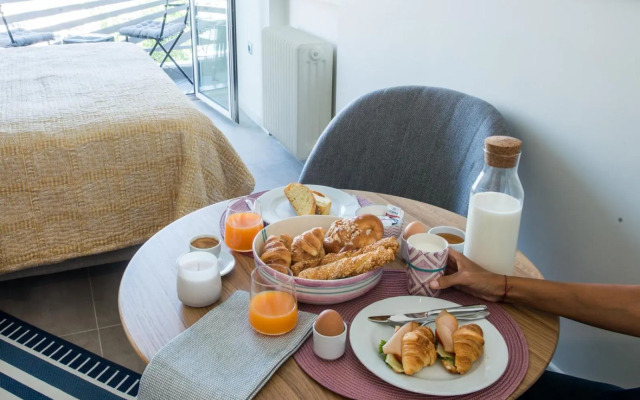 Piraeus Seaview Elegant Apartments