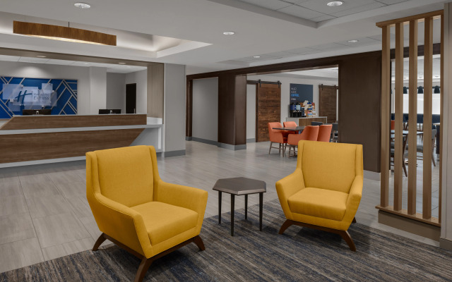Holiday Inn Express And Suites Midland