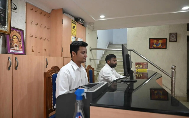 OYO 27950 Hotel Priyanka International