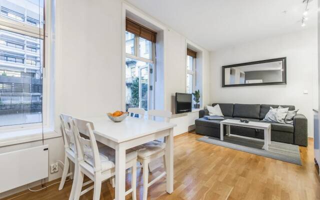 Modern Apartment In The City Center
