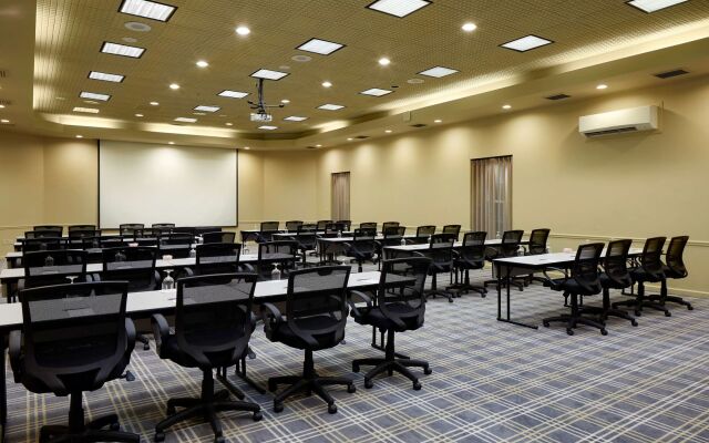 Tarrytown House Estate