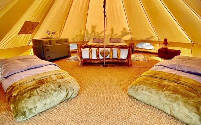 Bluebell Bell Tent - 20 Acres of Natural Beauty