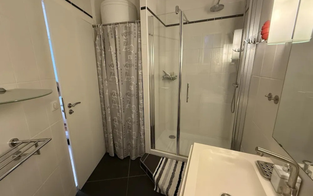 2 BR Apartment in the Center of Cannes - 2305