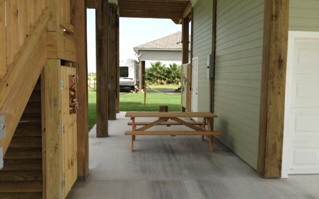 Ocean Tide by RedAwning