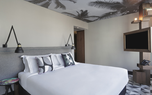 Yoo2 Rio de Janeiro, Tapestry Collection by Hilton
