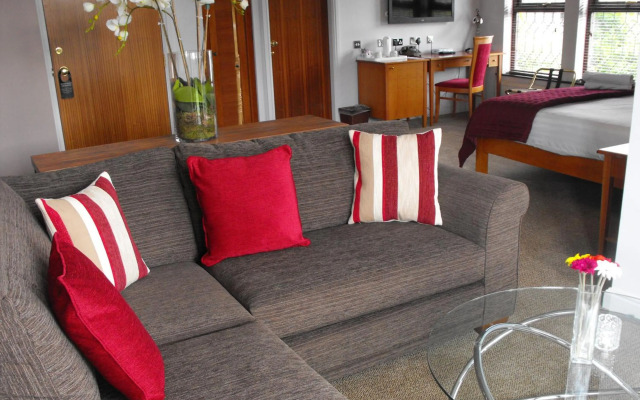 Gomersal Park Hotel