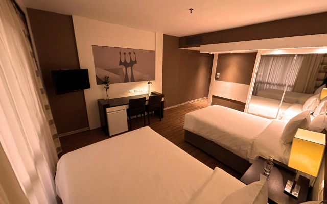 Kubitschek Plaza Hotel