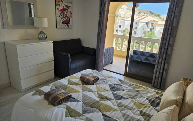 Los Cristianos Heated Pool Sea View AC