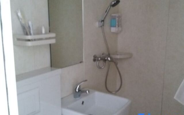 Yancheng Innovative Hotel