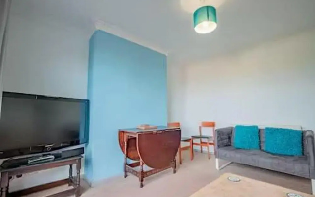 Host Stay Lechlade