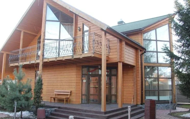 Grebenky Hotel
