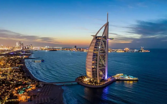 Executive Tower B