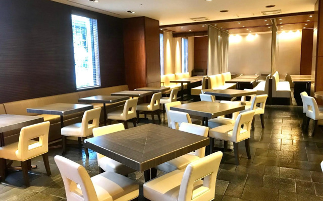 CYPRESS HOTEL Nagoya-eki Mae