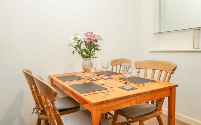 7 Richmond Lodge