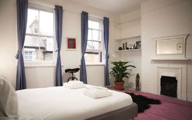 3 Bedroom House in the Heart of Shoreditch