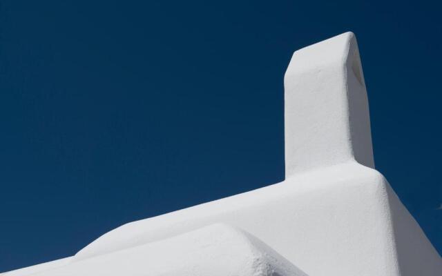 Little Villa amid Super Paradise-JackieO' Mykonos