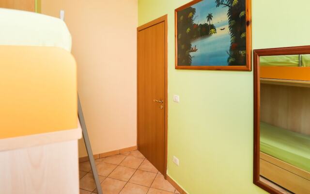 Traditional Holiday Home in Torre Dell'orso With Patio