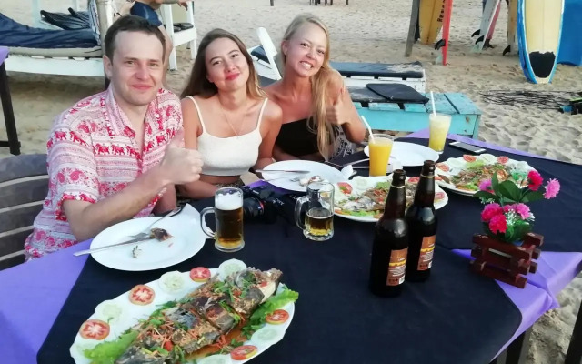 Universal Beach Guest House  Restaurant