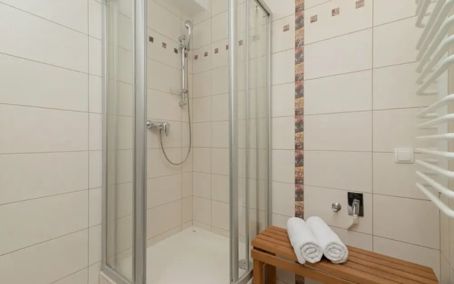 Zakopane Ski Apartment near Polana Szymoszkowa by Renters