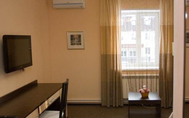 Camelot Hotel