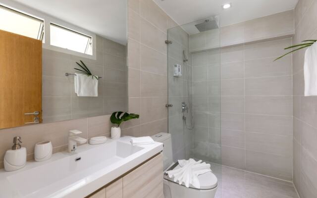 Chaweng Noi Luxury Morden 4-BR Dream Villa