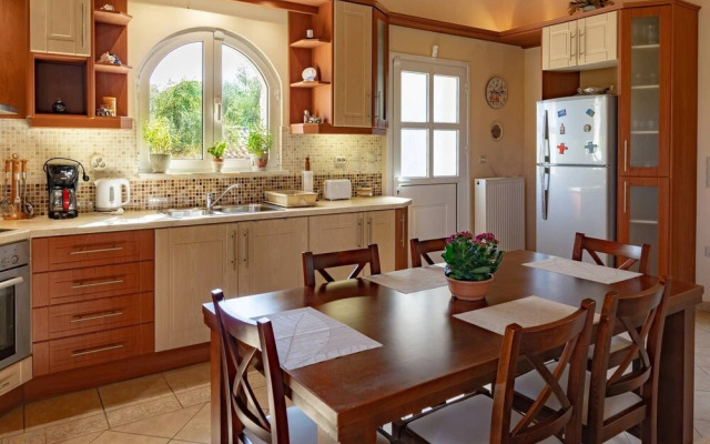 Villa Stella, 2 Bedrooms, Wifi, Near The Beach