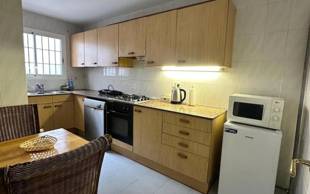 Vista Alegre Rest House 8 Person