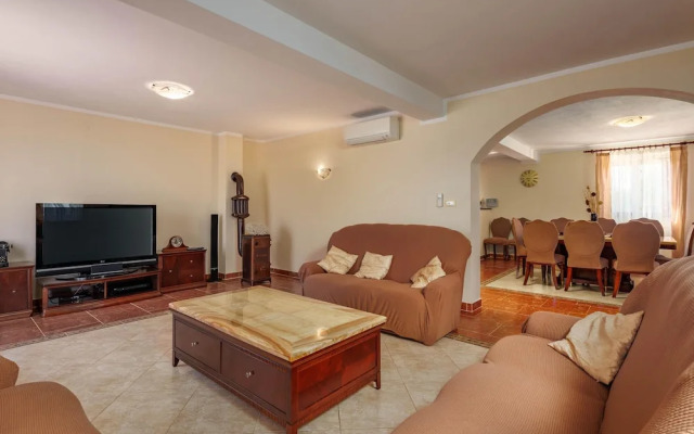 Pool Villa Divina in i an