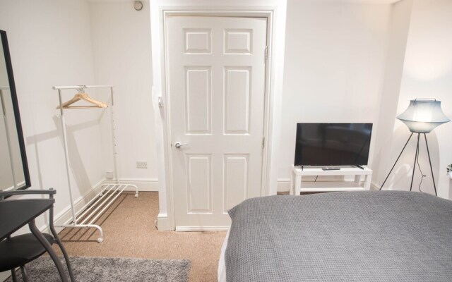 Short Stay Bristol - Stapleton 1 Apartment