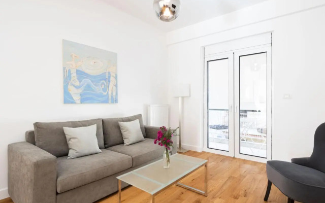 Wonderful Central Athens 2 Bedroom 2 Bath Sleeps 8