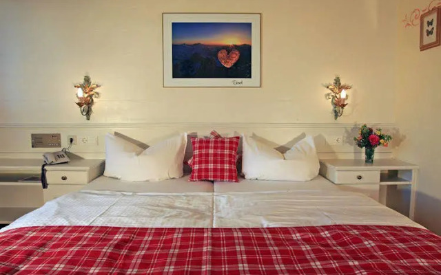 Hotel Atzinger - Family Resort Stubai